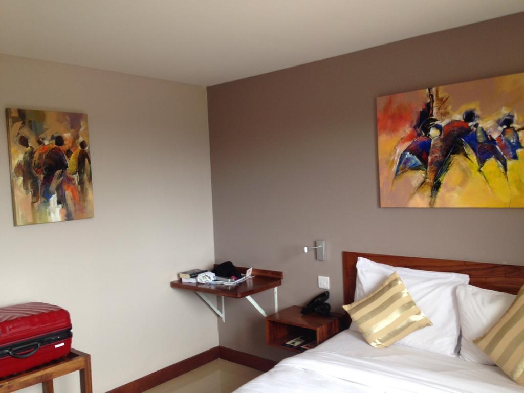 Venus Premier Hotel Arusha Buitenkant foto