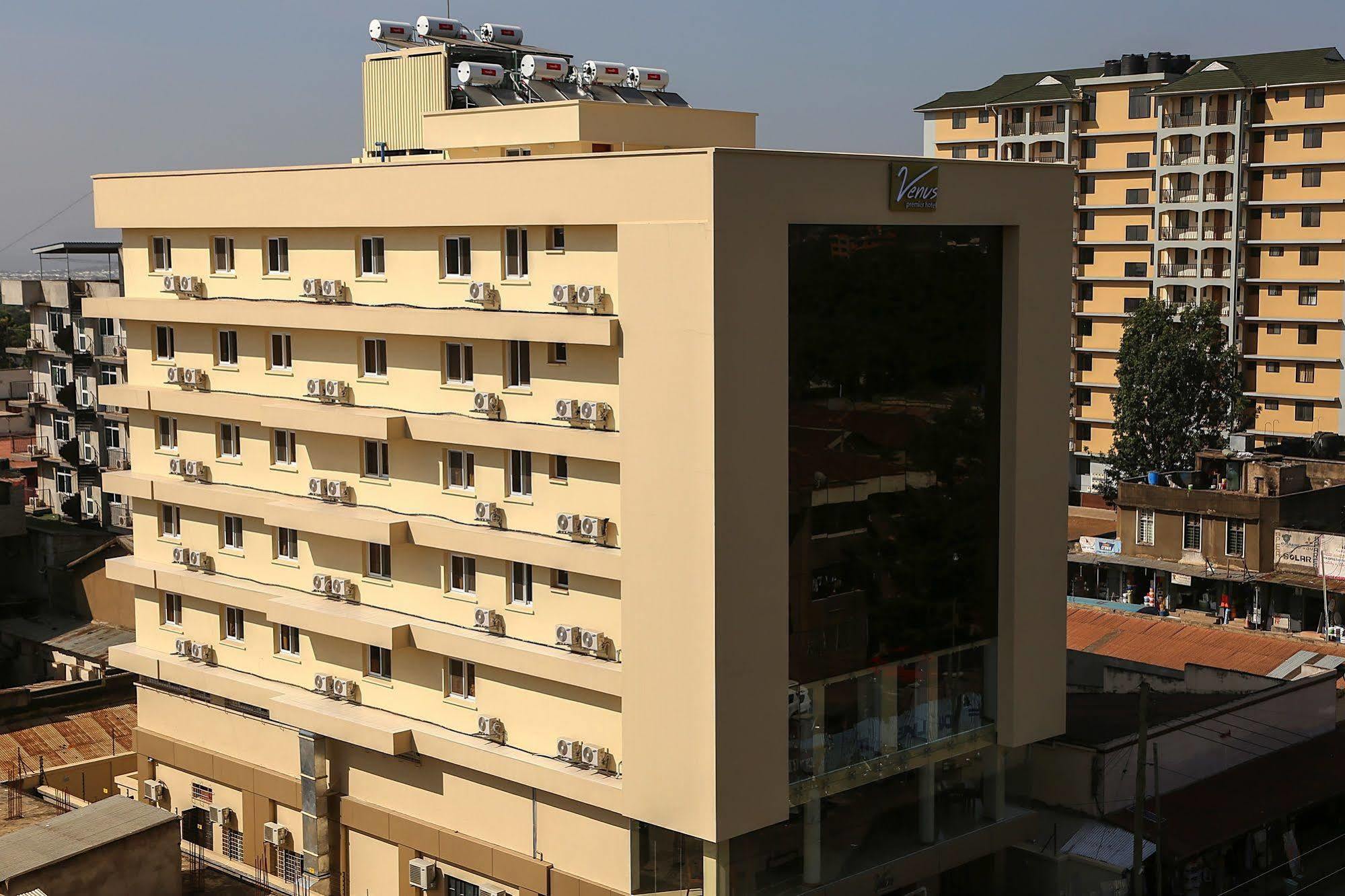 Venus Premier Hotel Arusha Buitenkant foto